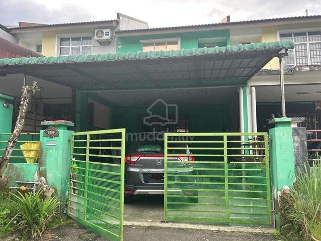 RENOVATED TAMAN SRI PUTRI,KULAI - 2Sty Terrace House/ EXTENDED KITCHEN 1