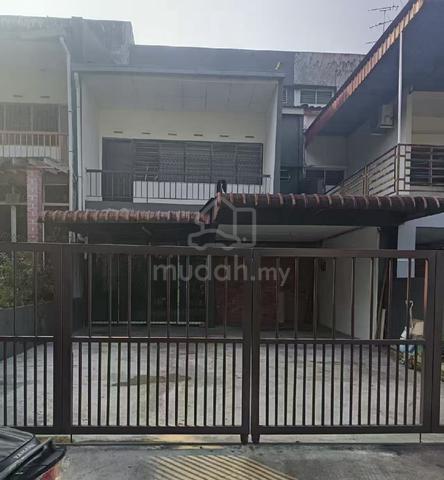 taman lake view (double storey terrace house) 1