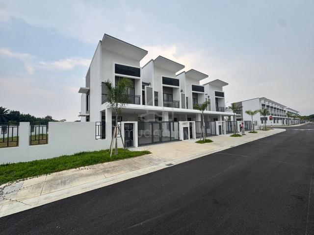 New House, 2 stys, Corner, Big Land, Bdr Rimbayu, Tk Panglima Garang 1