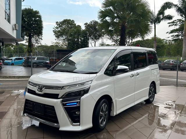 RECON 45k KM 2021 Toyota VOXY ZS KIRAMEKI III - 2