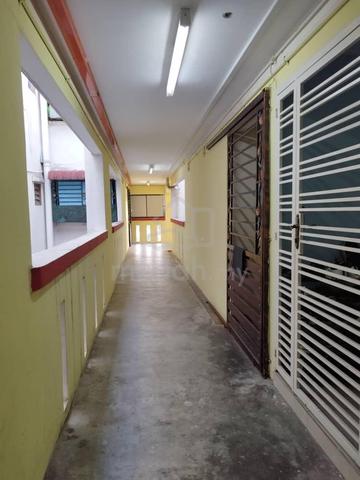 Pangsapuri Desa Melayu 1