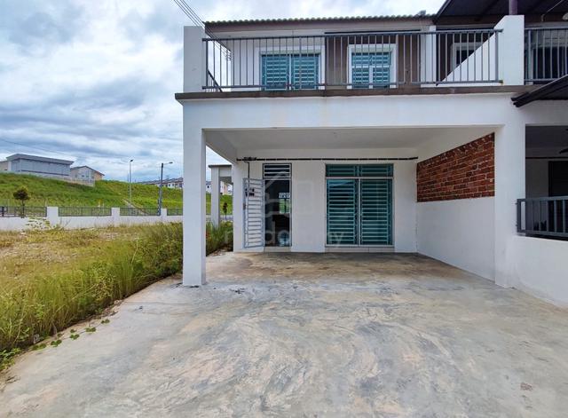 Double Storey corner house at meru chepor idaman for rent 1