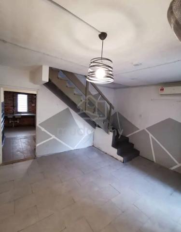 Double Storey Terrace,Jalan Pandan, Pandan Jaya, Kuala Lumpur. 1