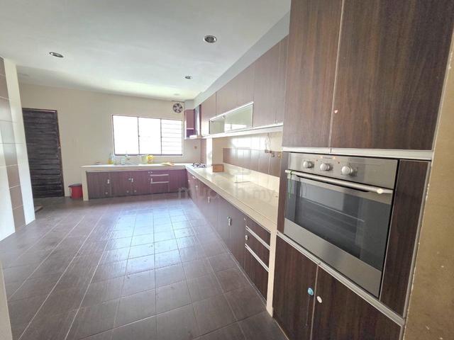 Double Storey Jalan Bidara Saujana Utama 3 Sungai Buloh 1