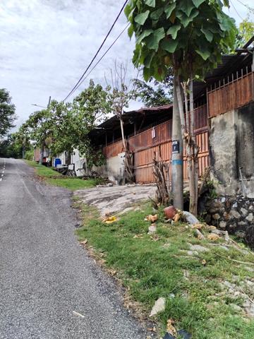 Ampang Bangalow Land / House For Sale 1