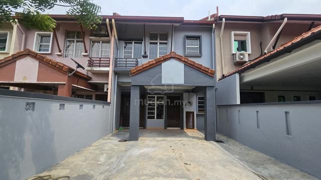 NEW Paint 2 Storey Teres House Taman Pinggiran USJ 3 Sek 22 Shah Alam 1