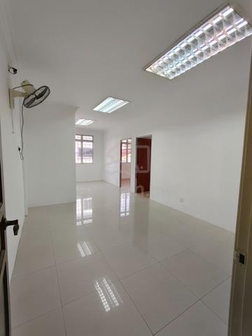 3 storey bungalow house -- Below Market Value for Sale 1