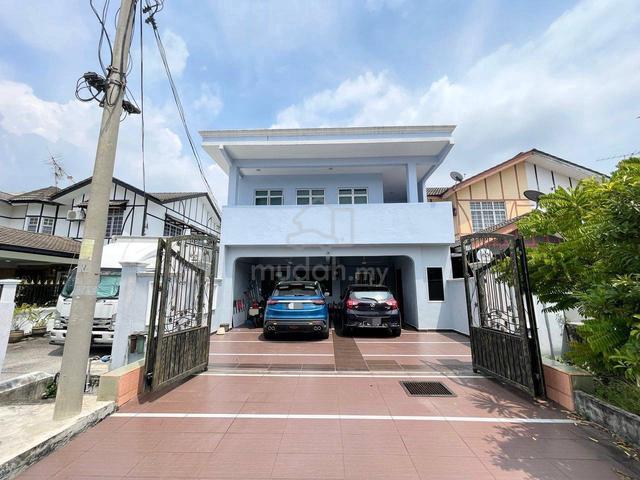 RENOVATED! 2.5 Storey Terrace End Lot Lorong Naluri Sukma, Puncak Alam 1