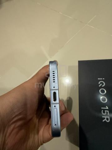 iQOO 15R 12GB RAM + 256GB STORAGE - photo 5 of 6