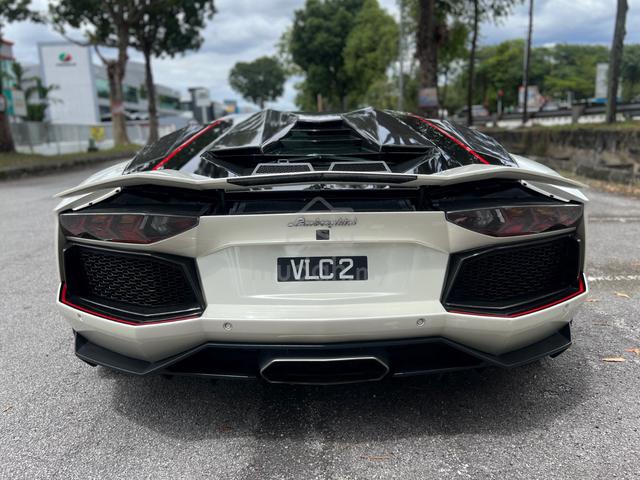 2015 Lamborghini AVENTADOR 6.5 LP 700-4 20K KM - 4
