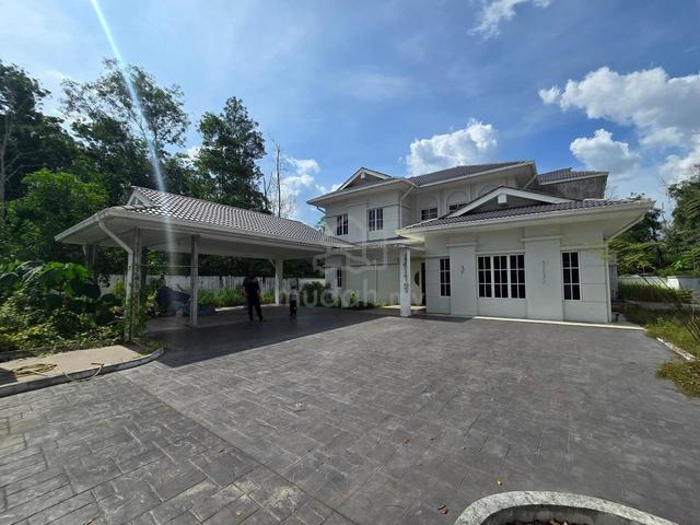 Double Storey Bungalow Bandar Bukit Mahkota Sek 9 KUIS 1