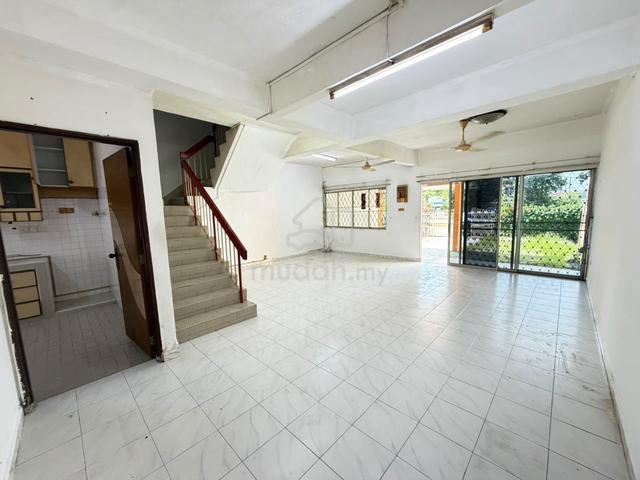 Jalan Dedap Johor Jaya Double Storey House Sale Johor Bahru 1