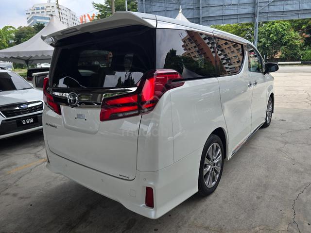 2023 Toyota ALPHARD 2.5 Type Gold 3 4.5A/33k km - 3