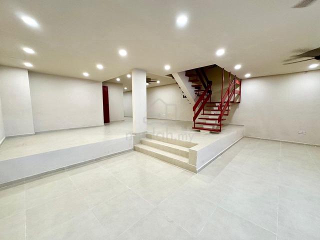 RENOVATED🔥Double Storey Terrace House Ampang, Selangor. 1
