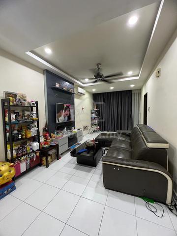 Seri Austin Residence Luxury Apartment 1