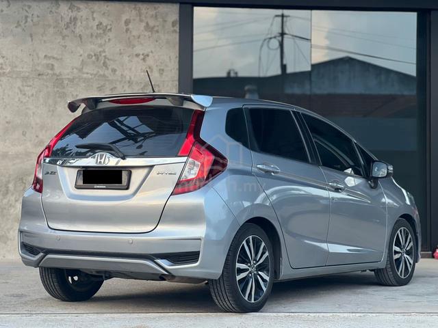 2021 Honda JAZZ 1.5V I-VTEC GK5 FACELIFT FLRS(A) - 4