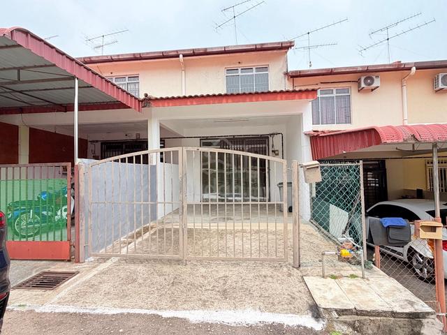 Double storey low cost /Taman perwira bandar kluang 1