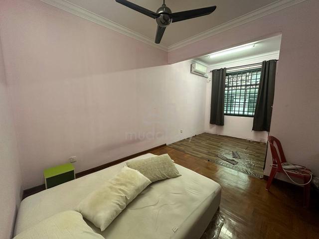Taman Gaya Renovated 2 Storey House 24x70 Near Aeon IKEA Austin 4