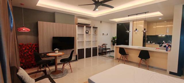 Pelagos Designer Suites 1
