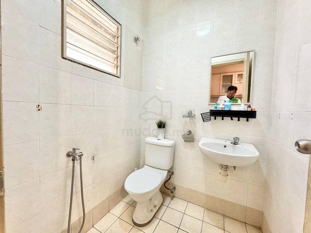 Facing Open Renovated  Teres 2 Tingkat Greenhills Kota Kemuning 2