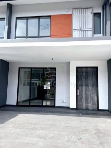 【FACING PLAYGROUND】2 Storey CASIRA Bandar Bukit Raja Klang BRAND NEW 1