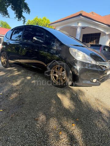 2014 Honda JAZZ 1.3 HYBRID FACELIFT (A) - 3