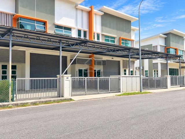 1.5 Storey Terrace Factory ( Warehouse ) Taman Teknologi Cheng 1