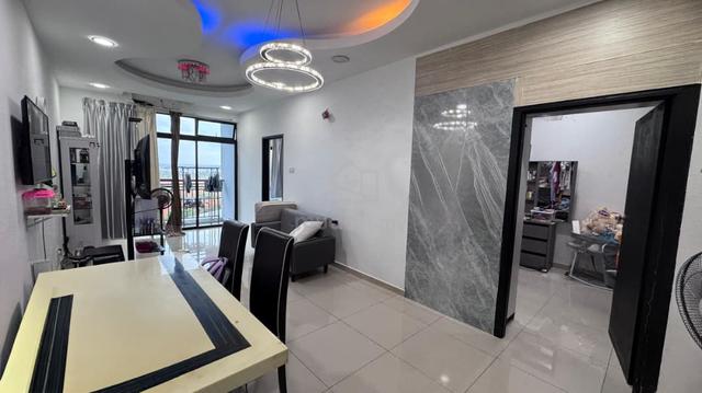 Seri Austin Residence Luxury Apartment 1