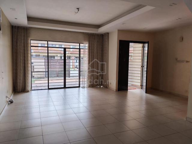Bandar Puteri 11 Unit For Sale,Puchong 2 Storey House Dijual,LRT nearb 1