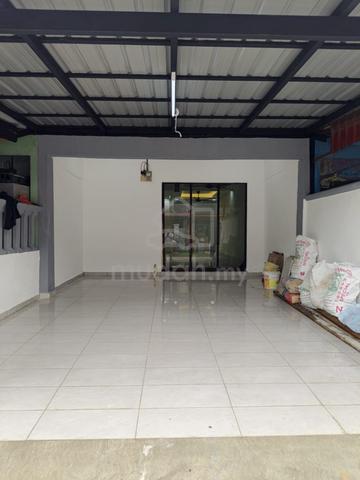 Rumah Cantik Taman Kota Masai 1