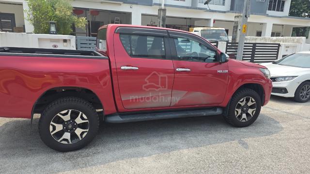 Toyota Hilux tip top condition - 4