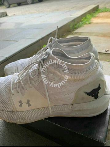 under armour hovr bull