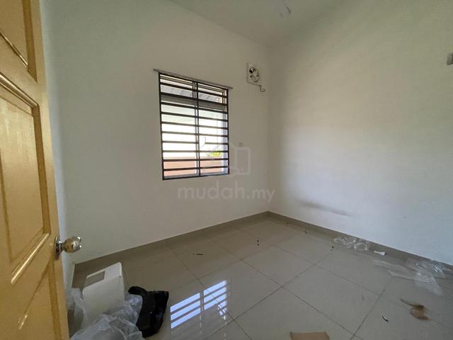 Kampung Baru Own Build Super Large Single Storey Semi-D For Rent 4