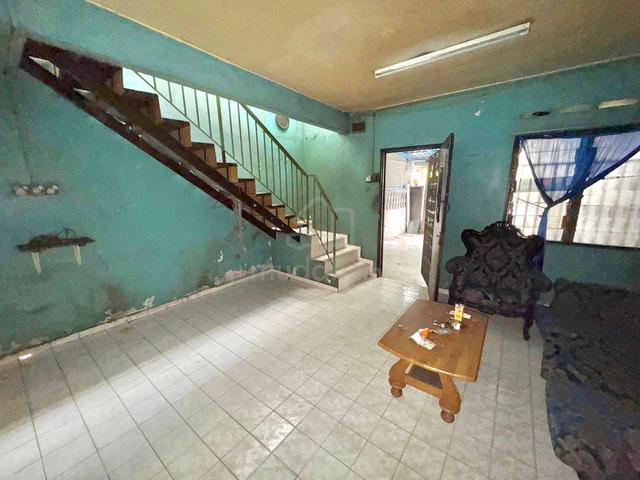 LOW COST | FULL LOAN ‼️ 2 Storey Terrace Taman Sri Tanjung, Semenyih 1