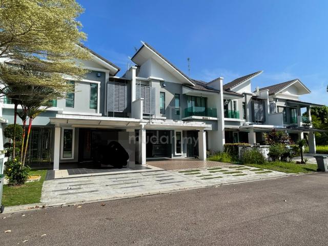 East Ledang 2 Storey Superlink 26x70 Renovated Unblock View G&G 1