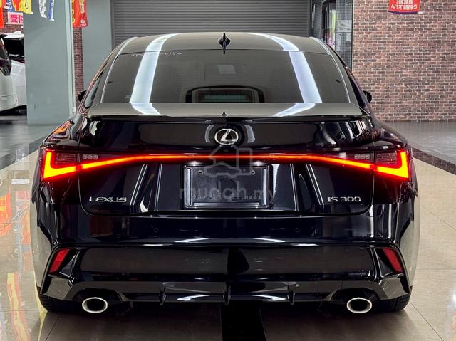 [5/A 7K Km] 2021 LEXUS IS300 F-SPORT MODE BLACK - 5