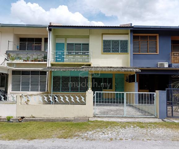 Double Storey 24x80 below market value at Pasir Puteh 1