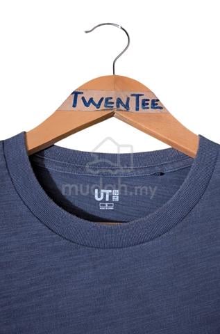 Graphic tee - photo 2 of 3