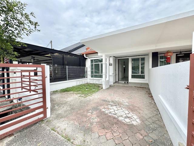 Facing Open 1 Storey Jalan Makyong Bandar Bukit Raja Klang 1