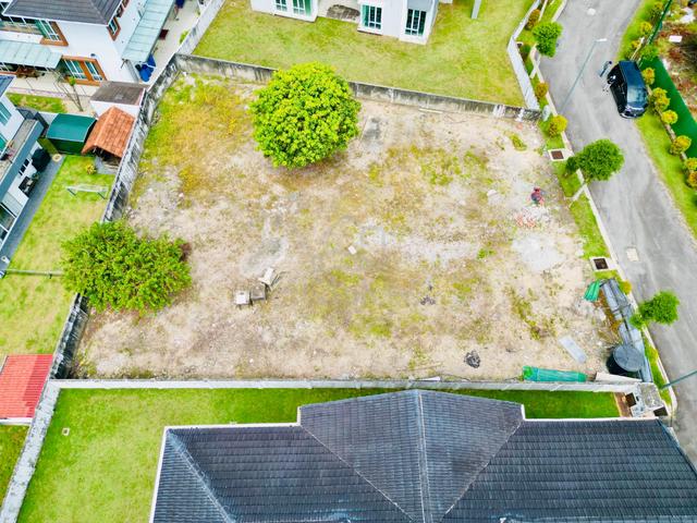 [LA: 8,454 SF] Ukay Seraya Bungalow Land [FREEHOLD] 1