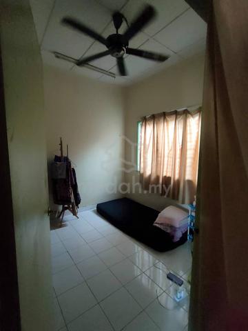 Merak Apartment (Shah Alam) 1