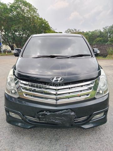 2011 Hyundai GRAND STAREX 2.5 ROYALE FACELIFT (A) - 3