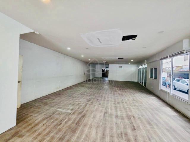 Jalan Gottlieb main road Shoplot Ground floor Corner 1
