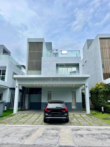 For SALE: Price reduced from RM1.85m  2.5 Storey Zero Lot Bungalow @ L 1