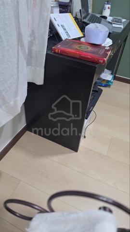 IKEA table - photo 3 of 3