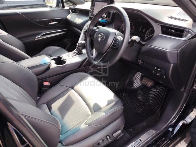 2023 Toyota Harrier 2.0 G Package 22,000km 4.5B - 5