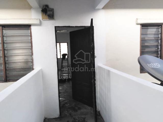 Flat Cheras Prima, Kajang 1