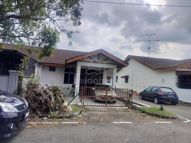 End Lot Single Storey Terrace Non Bumi Taman Desa Idaman Senai 1