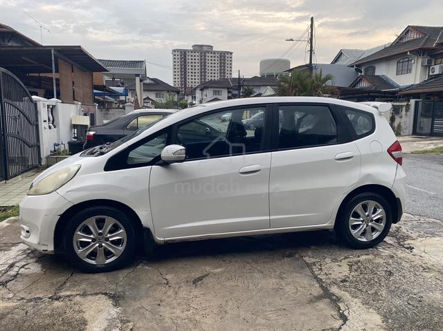 2014 Honda JAZZ 1.5 V (A) one owner - 3