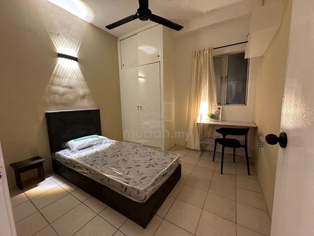 Girls Room for rent casa Subang Jaya USJ sunway pjs fully furnished 1